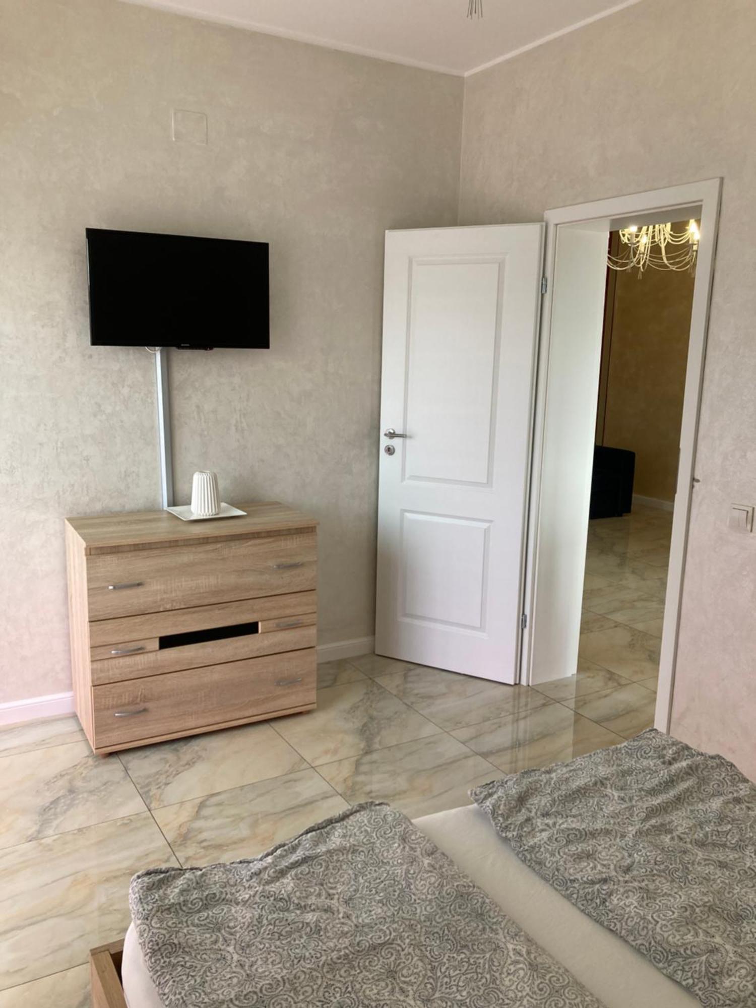 Bhoeme Apartament Oradea Exterior foto